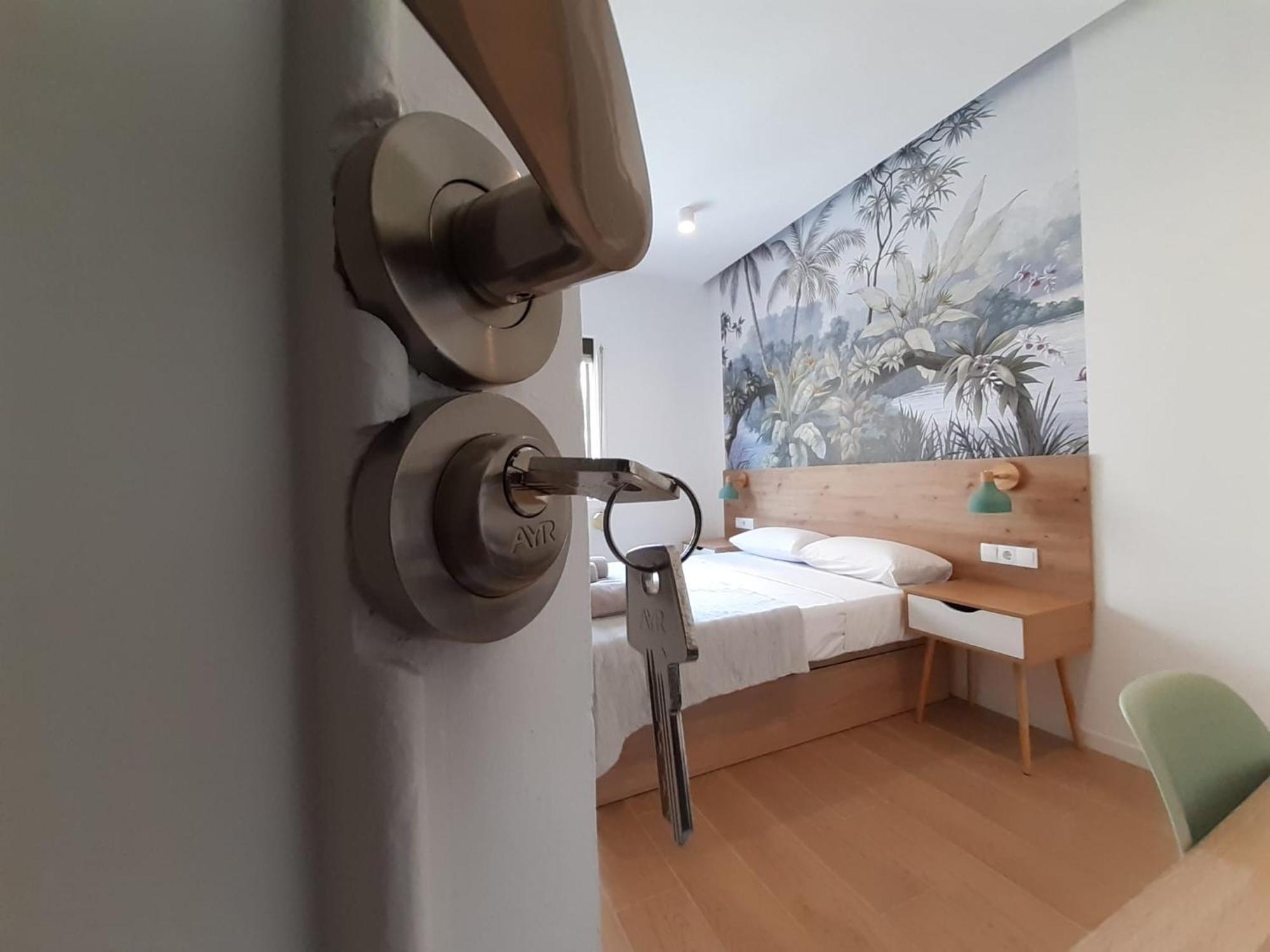 Good Energy Rooms Alicante Ngoại thất bức ảnh