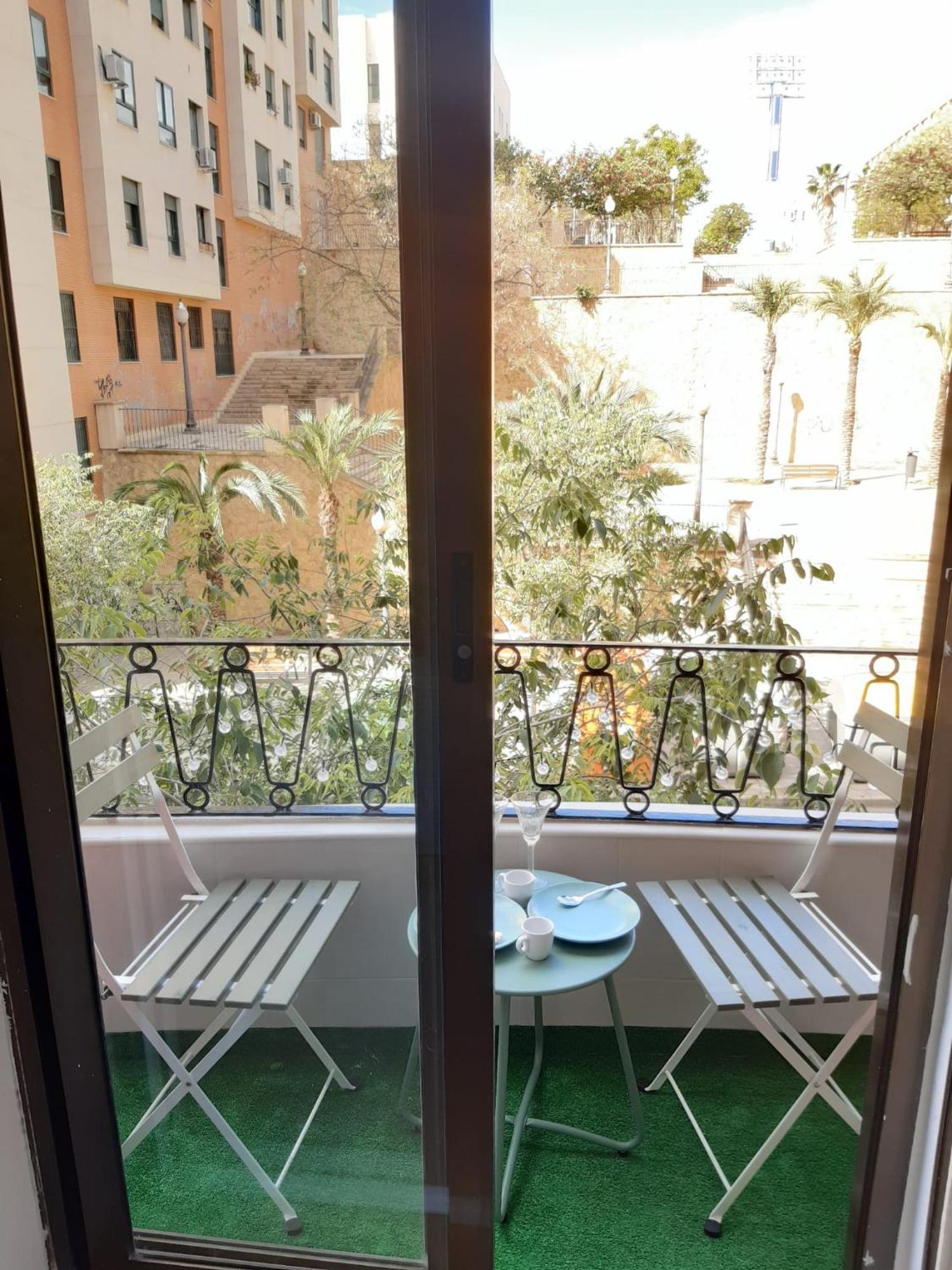 Good Energy Rooms Alicante Ngoại thất bức ảnh
