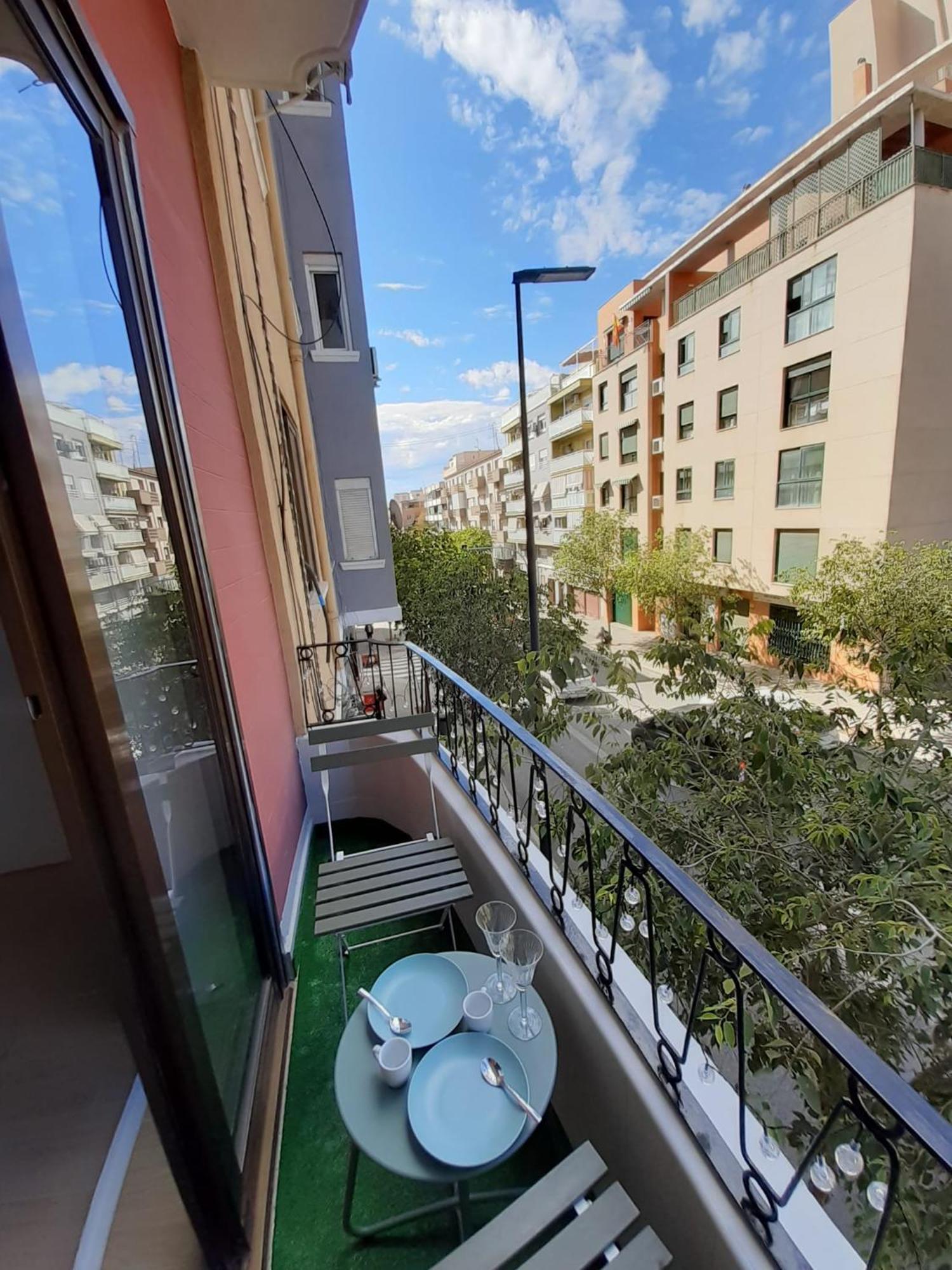 Good Energy Rooms Alicante Ngoại thất bức ảnh