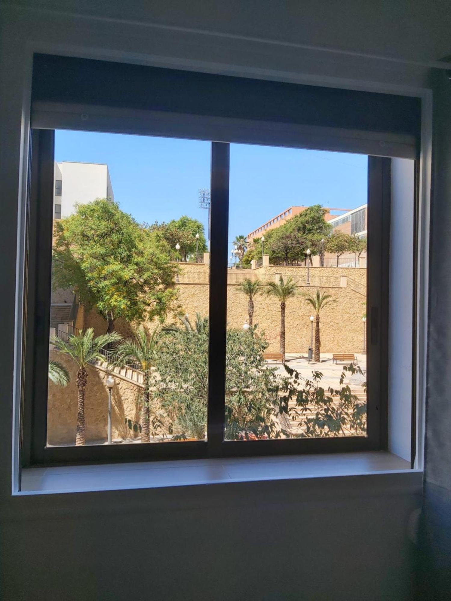Good Energy Rooms Alicante Phòng bức ảnh